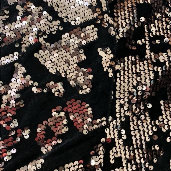 Beautiful jacket for women, this is twinkle jacket, you can use it at night - Picture 3 of 5